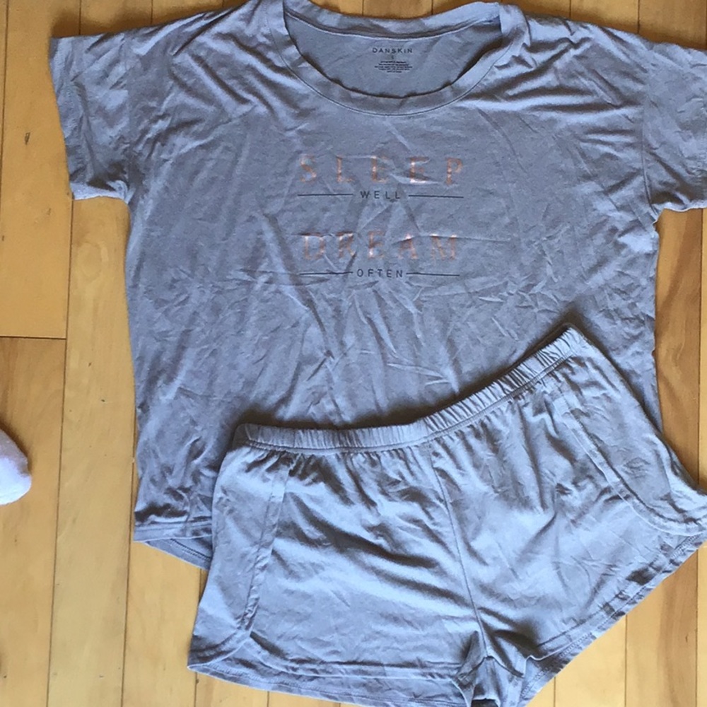 Danskin Pajama set